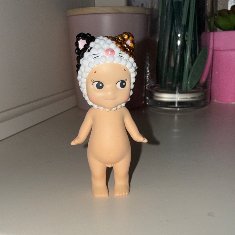 Sonny angel. Kitty. Bedazzled